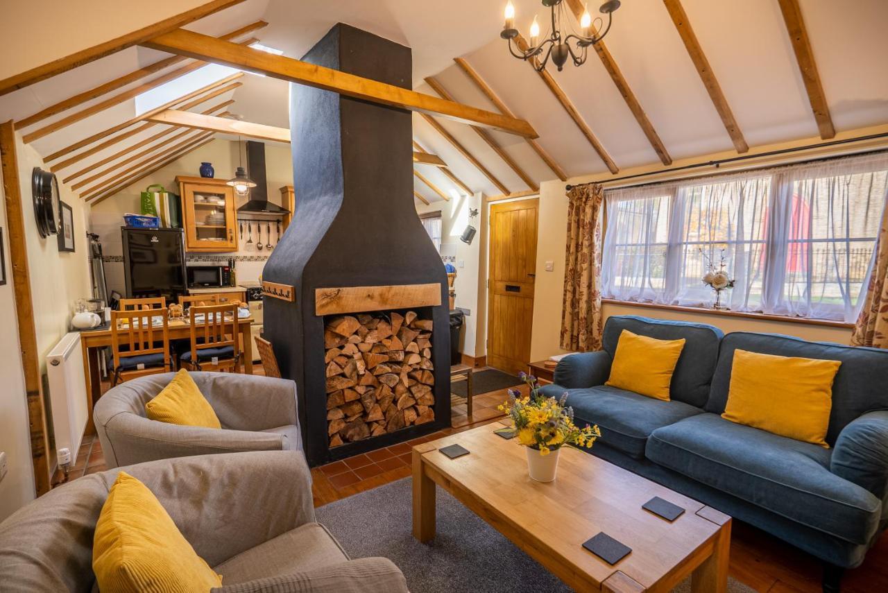 All Seasons Cottage Breaks Saxmundham Exteriör bild