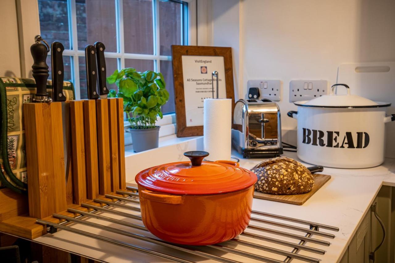 All Seasons Cottage Breaks Saxmundham Exteriör bild